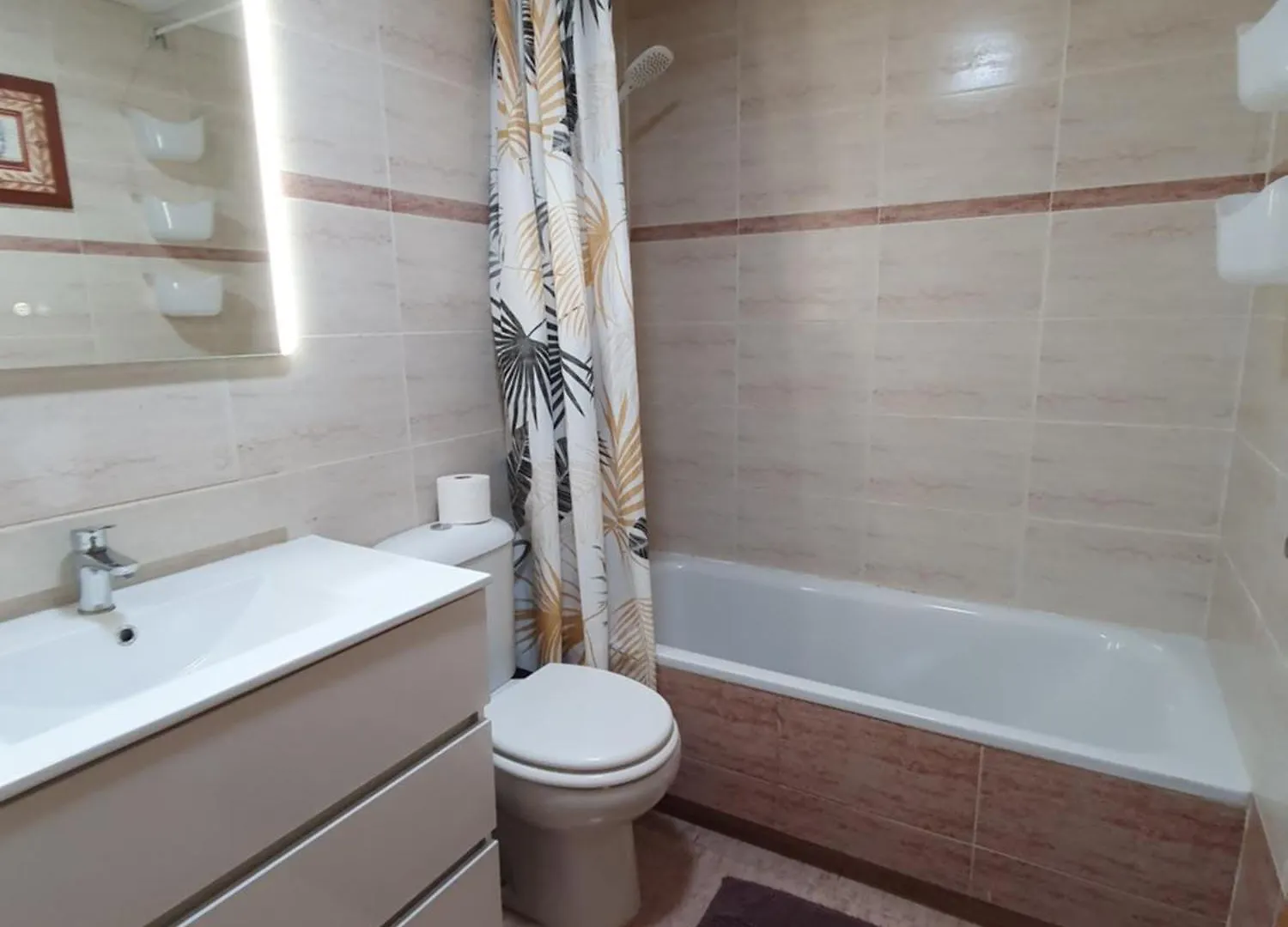 Appartement Golden Pineda Family Complex With Parking à Salou 0*,